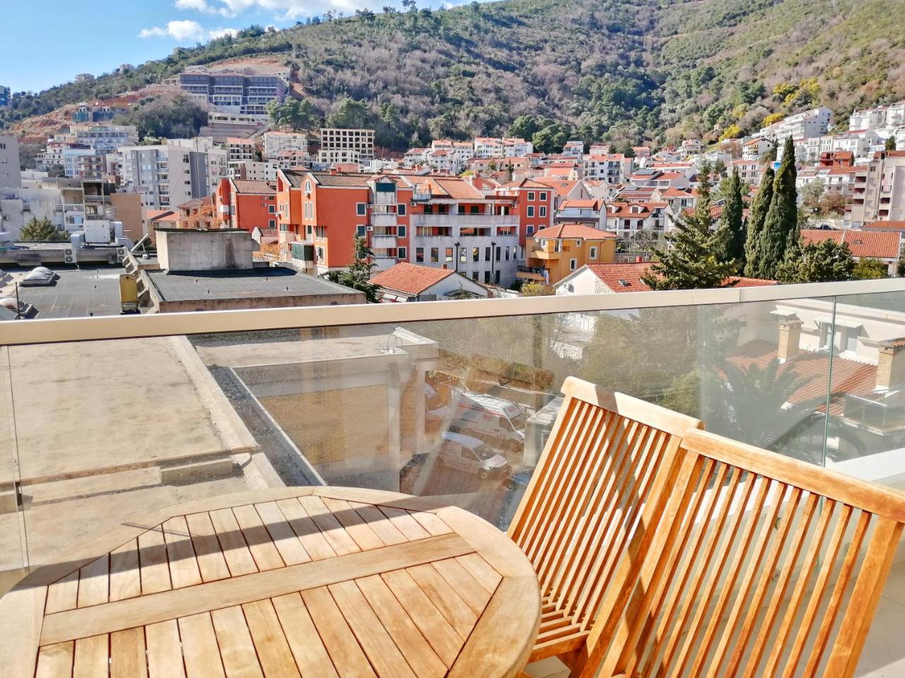 Sea Breeze Lux Apartments Μπούντβα Εξωτερικό φωτογραφία