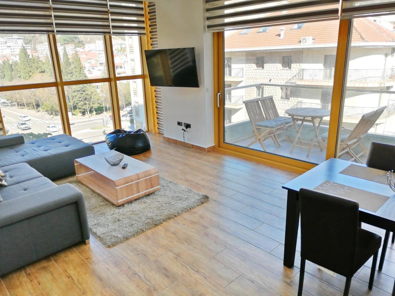 Sea Breeze Lux Apartments Μπούντβα Εξωτερικό φωτογραφία