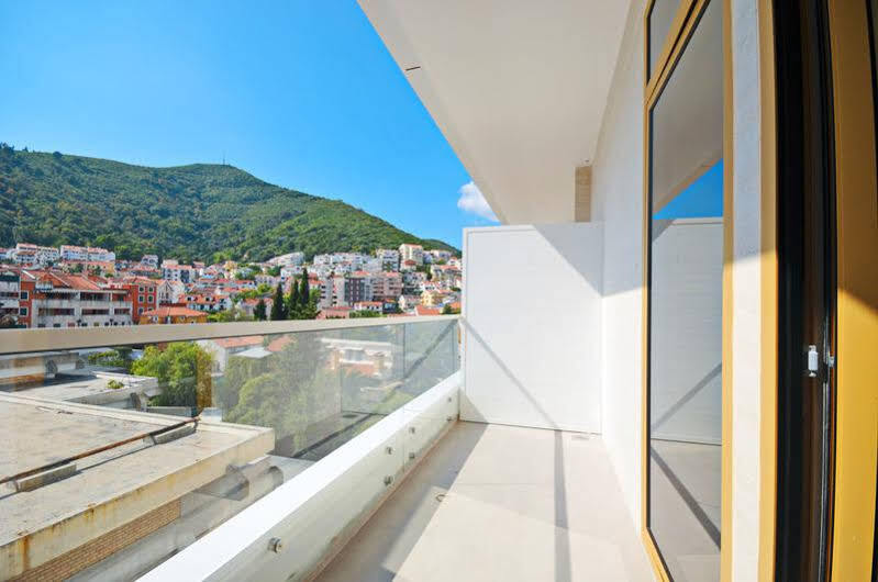 Sea Breeze Lux Apartments Μπούντβα Εξωτερικό φωτογραφία